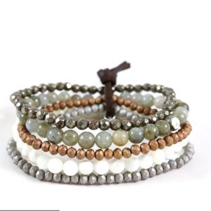 NWOT Lizou Stack Bracelet